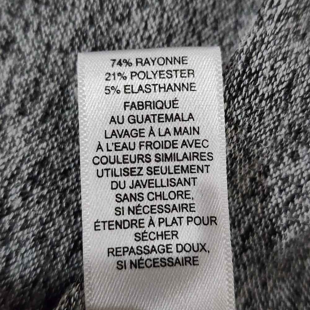 Express One Eleven Gray V-Neck Long Sleeve Sweater Size M - Picture 11 of 11